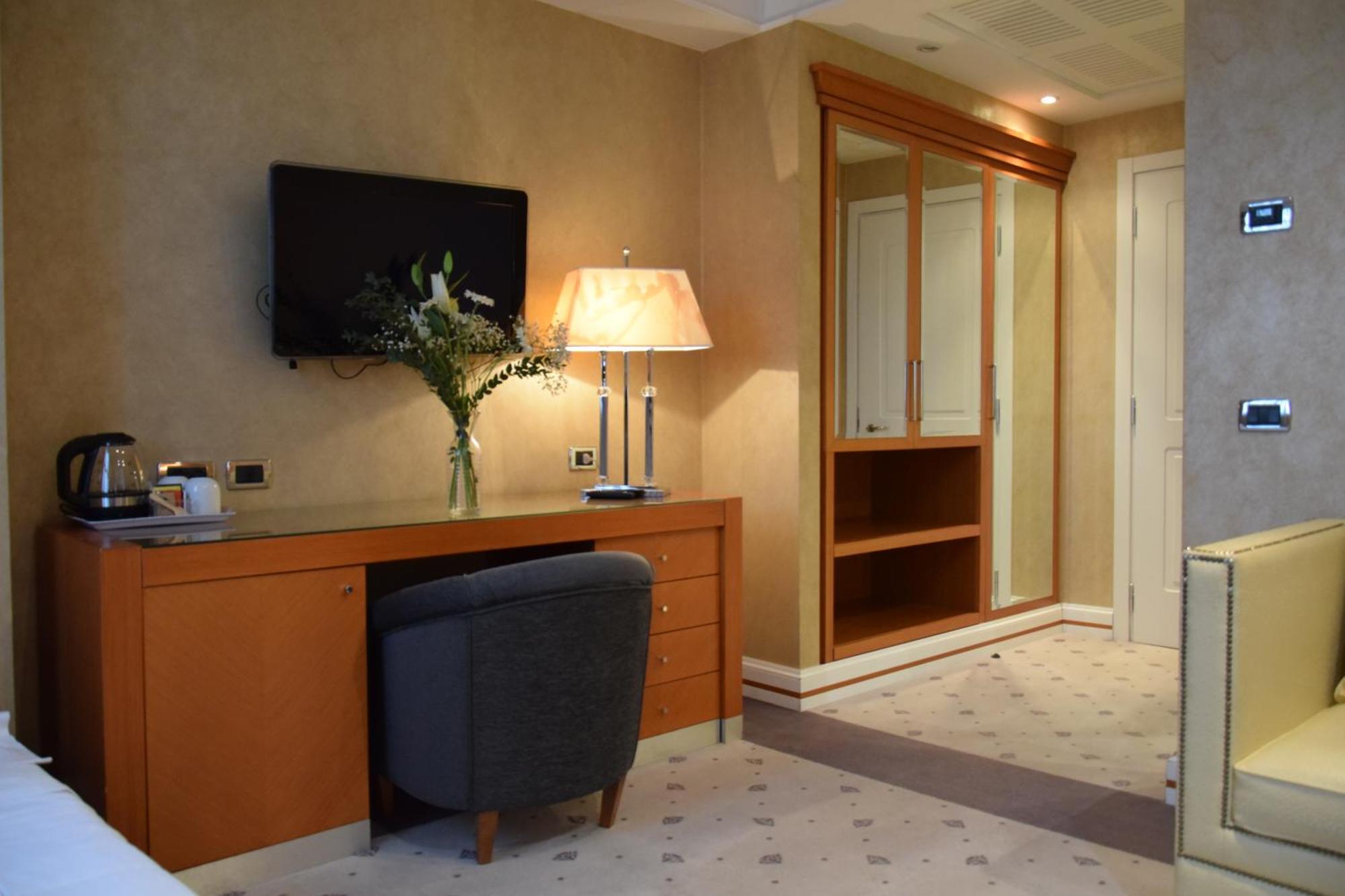 Hotel Perusia Перуджа Экстерьер фото