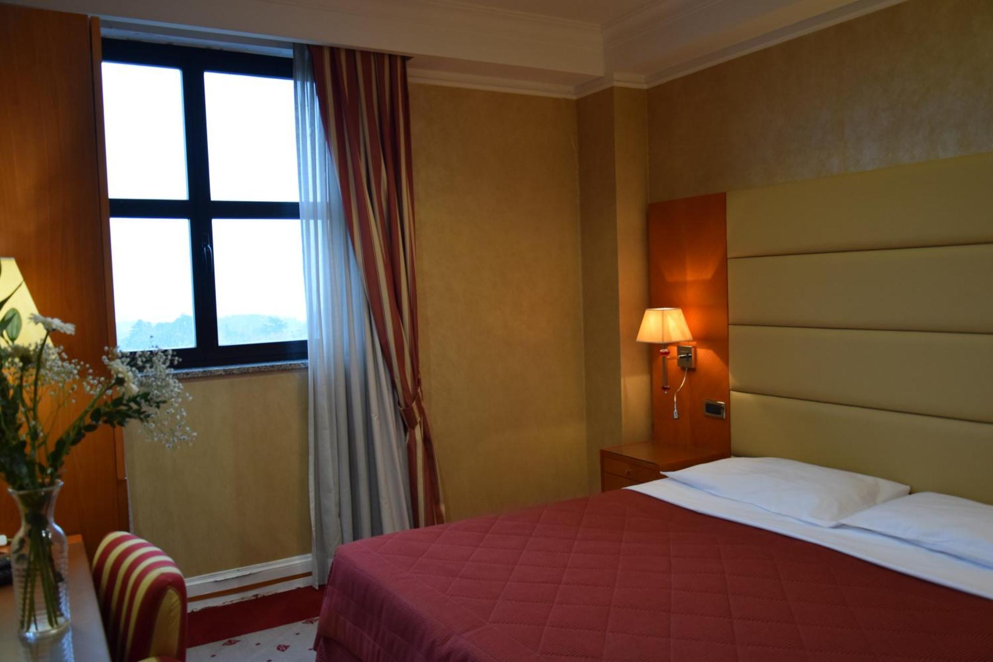 Hotel Perusia Перуджа Экстерьер фото